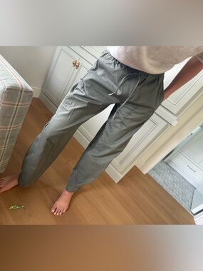 Abercrombie cotton barrel leg pants